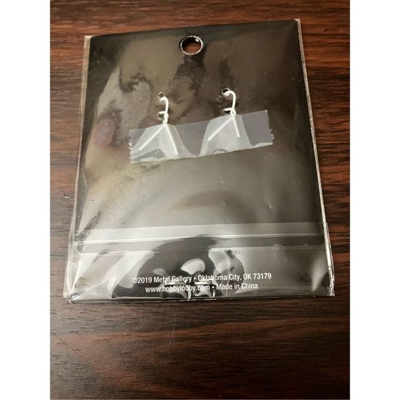 Silver Hoop Earrings With Bird Jewelry - Picture 4 of 4